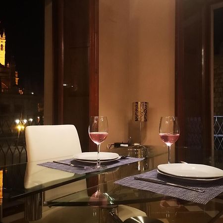 Luxury Apartment With Views To Alcazar, Cathedral And Giralda. Sevilla Dış mekan fotoğraf