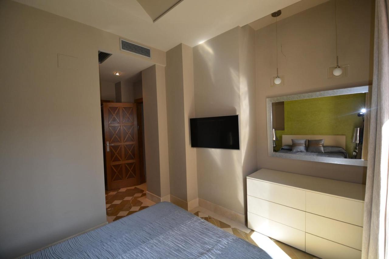Luxury Apartment With Views To Alcazar, Cathedral And Giralda. Sevilla Dış mekan fotoğraf