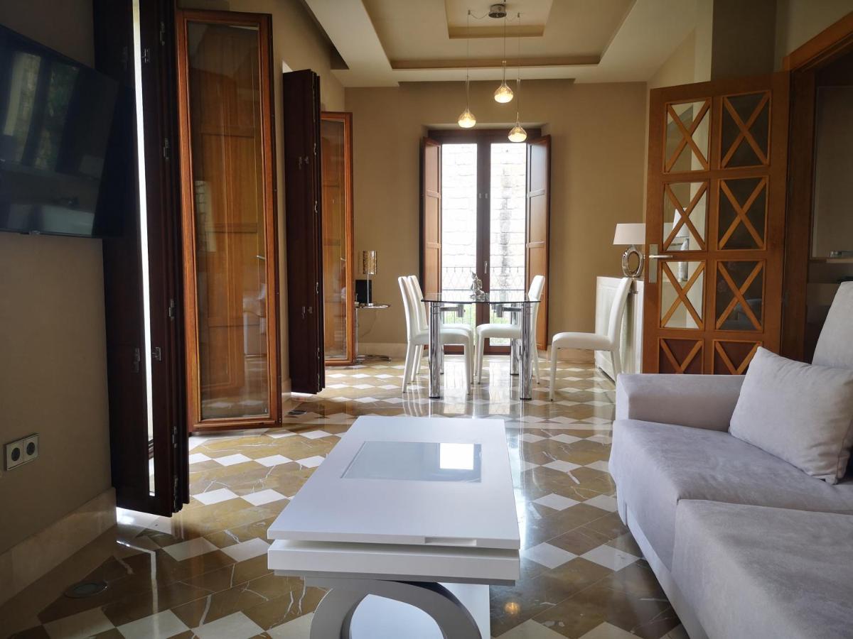 Luxury Apartment With Views To Alcazar, Cathedral And Giralda. Sevilla Dış mekan fotoğraf