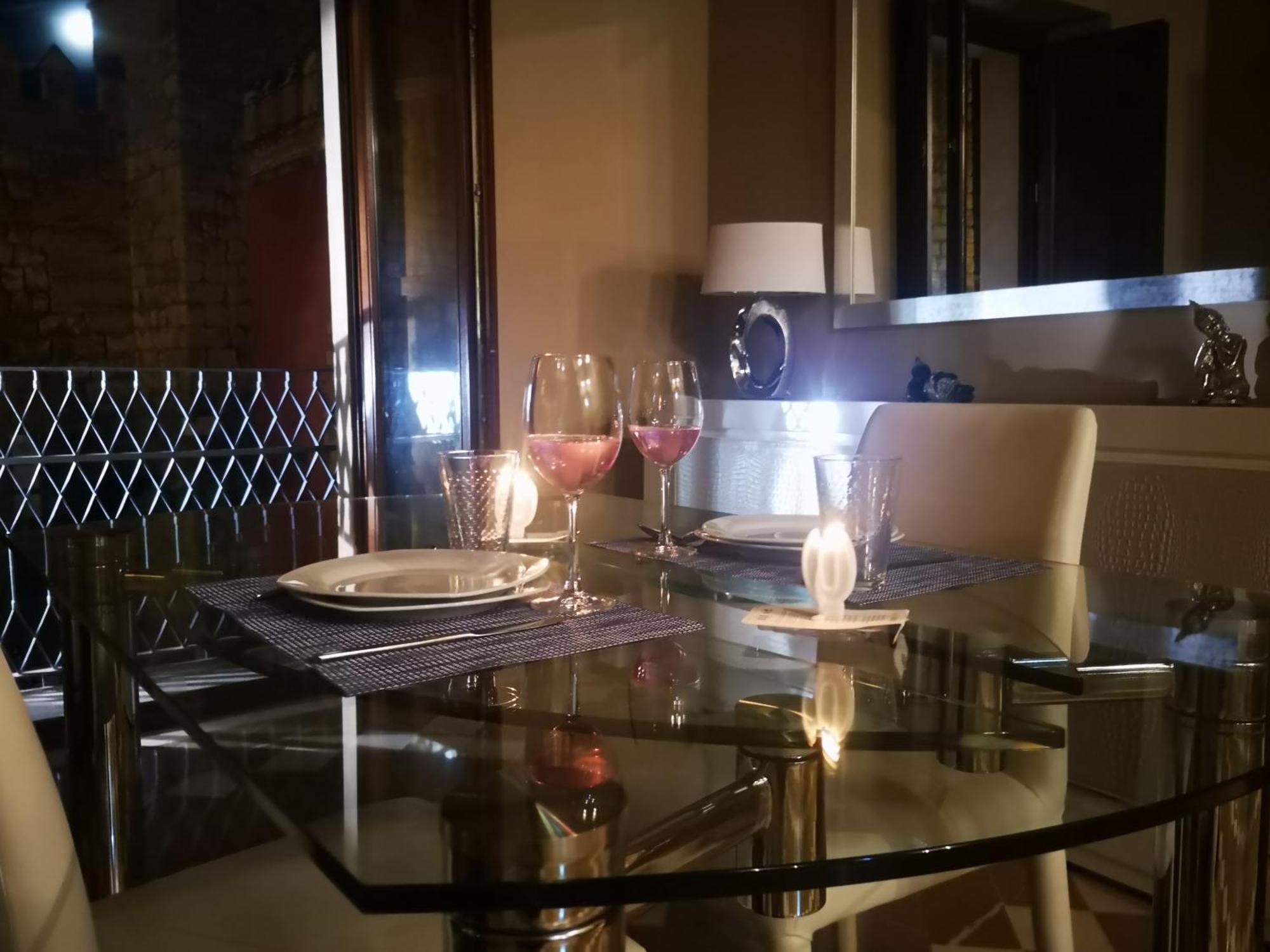 Luxury Apartment With Views To Alcazar, Cathedral And Giralda. Sevilla Dış mekan fotoğraf