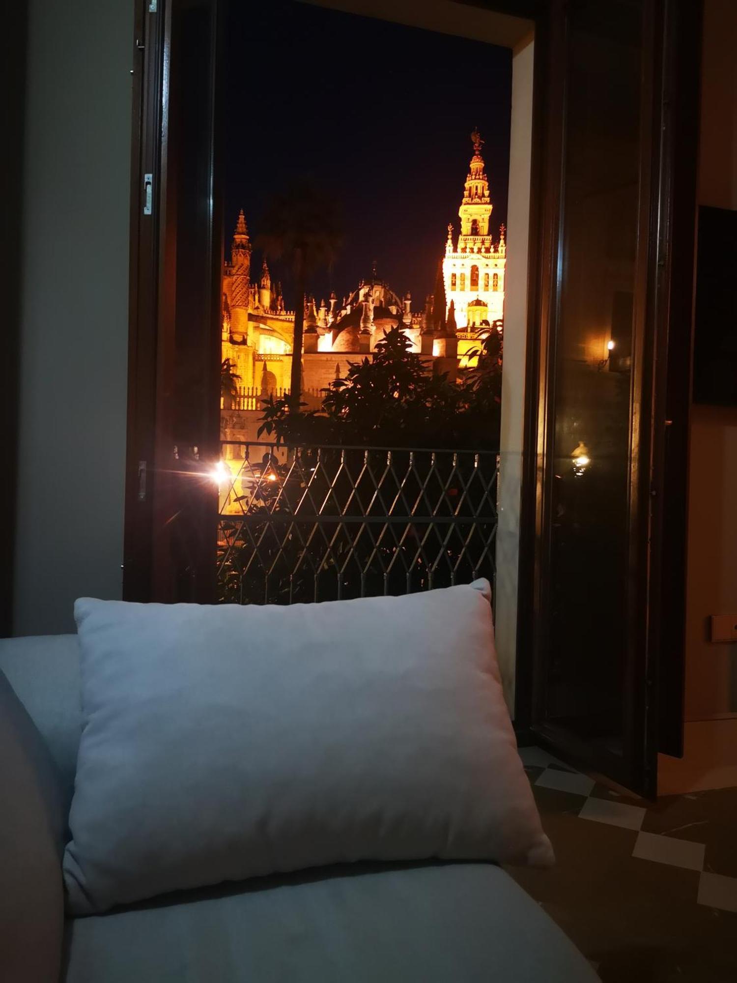 Luxury Apartment With Views To Alcazar, Cathedral And Giralda. Sevilla Dış mekan fotoğraf